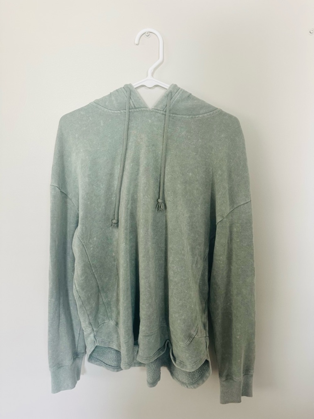 Universal Thread Green Mineral Wash Hoodie Sweatshirt